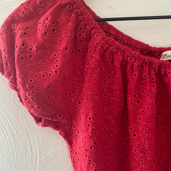 *SOLD* Hollister Eyelet Crop Top - Picture 3 of 4